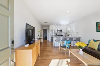 Photo #5: ND26002389 Listing 