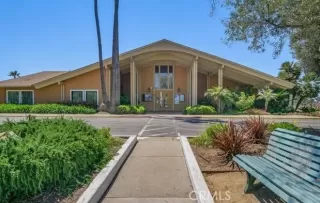 Photo #5: ND26018357 Listing