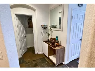 Photo #5: ND26020829 Listing 