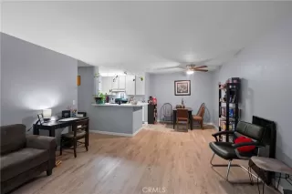 Photo #3: ND26021191 Listing 