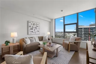 Photo #3: ND26028397 Listing 