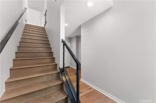 Photo #3: ND26063409 Listing