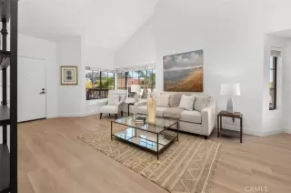 Photo #4: ND26082572 Listing 