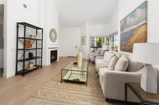 Photo #5: ND26082572 Listing 