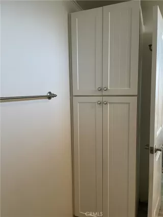 Photo #4: ND26137345 Listing