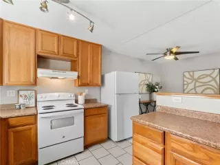 Photo #3: ND26149536 Listing 