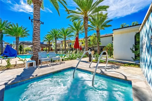 MLS: ND26153052 Condo For Sale