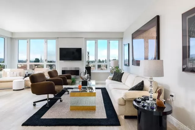 MLS: NDP2210047 Condo For Sale