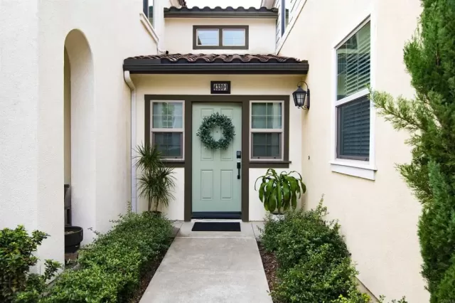 MLS: NDP2210531 Condo For Sale