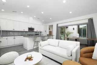 Photo #4: NDP2210531 Listing