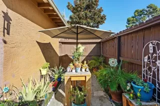 Photo #6: NDP2210560 Listing