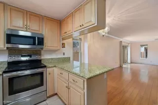 Photo #5: NDP2210983 Listing