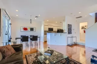 Photo #4: NDP2211036 Listing