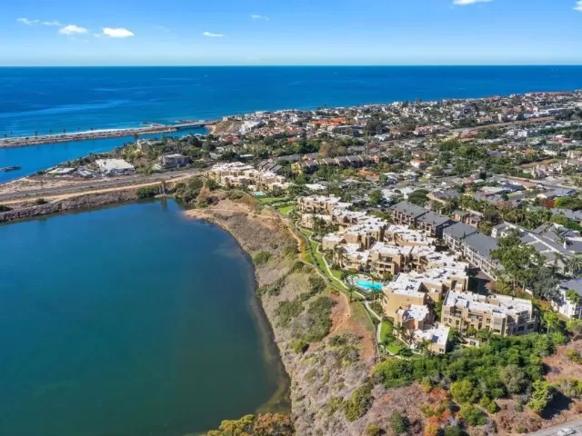 MLS: NDP2211257 Condo For Sale