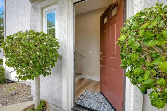 MLS: NDP2211476 Condo For Sale