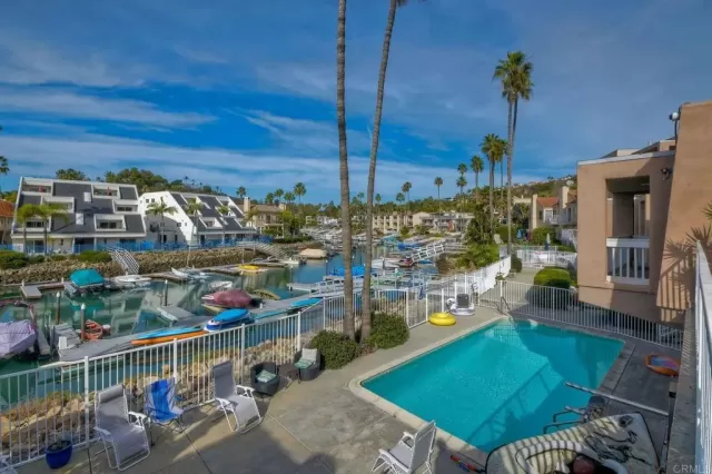 MLS: NDP2211611 Condo For Sale