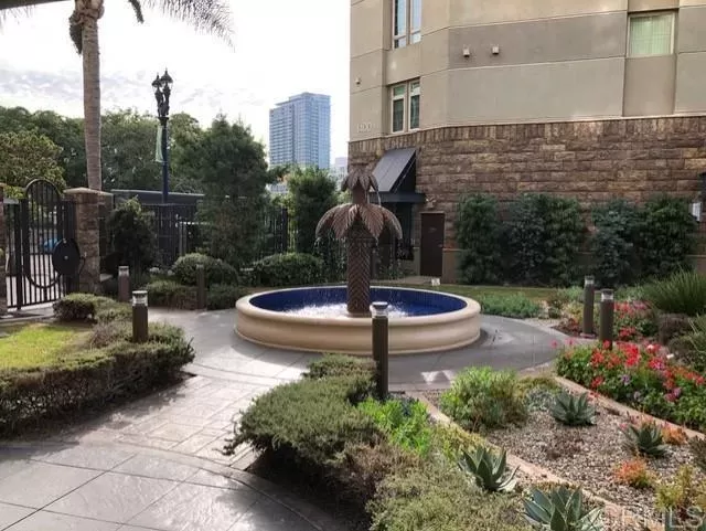 MLS: NDP2211640 Condo For Sale