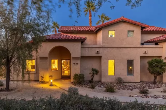 MLS: NDP2211753 Condo For Sale