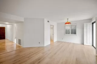 Photo #5: NDP2211894 Listing