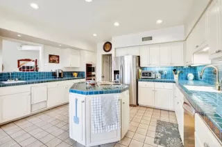 Photo #4: NDP2300243 Listing