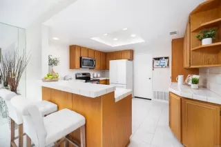 Photo #5: NDP2300279 Listing