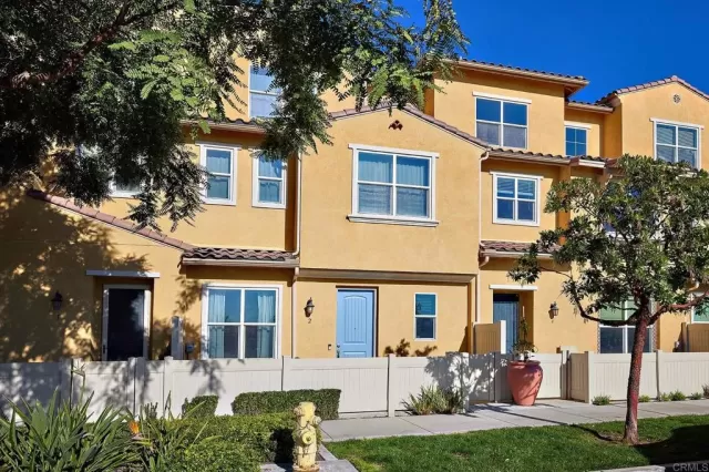 MLS: NDP2300624 Condo For Sale