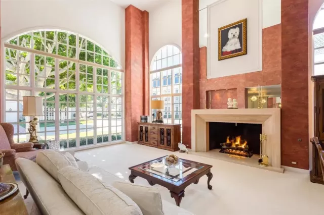 MLS: NDP2300789 Condo For Sale