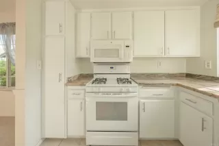 Photo #5: NDP2300845 Listing 