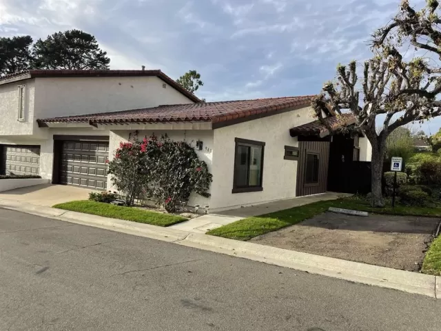 MLS: NDP2300946 Condo For Sale