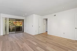 Photo #5: NDP2300973 Listing