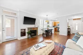 Photo #4: NDP2300999 Listing