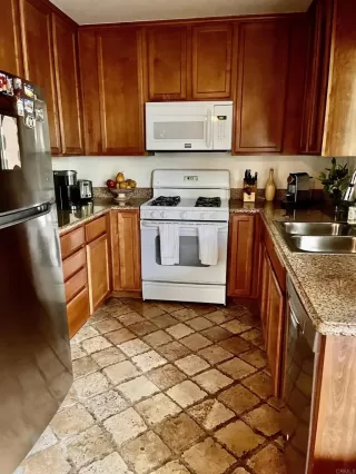 Photo #4: NDP2301510 Listing 