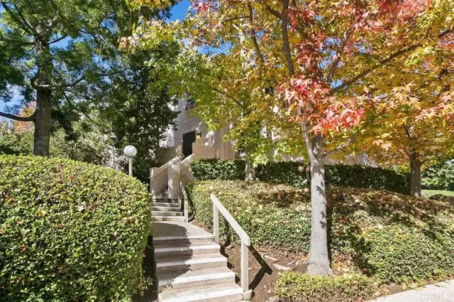 MLS: NDP2301746 Condo For Sale