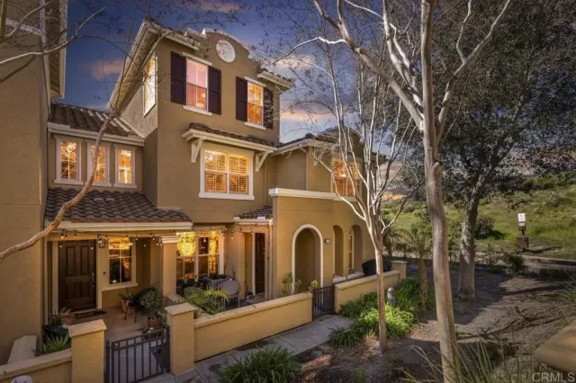 MLS: NDP2301807 Condo For Sale