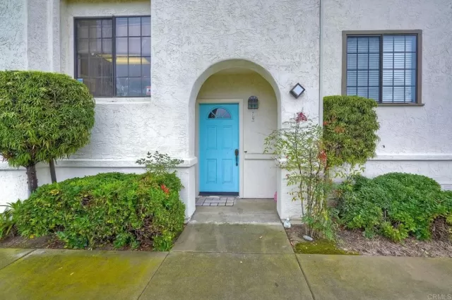 MLS: NDP2301879 Condo For Sale