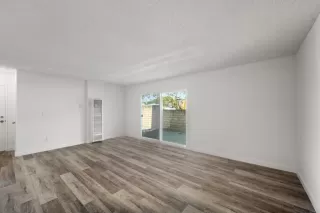 Photo #6: NDP2302533 Listing