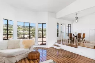 Photo #2: NDP2302583 Listing