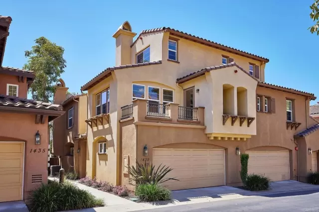 MLS: NDP2302935 Condo For Sale