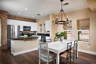 Photo #5: NDP2302935 Listing