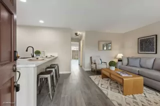 Photo #6: NDP2302972 Listing