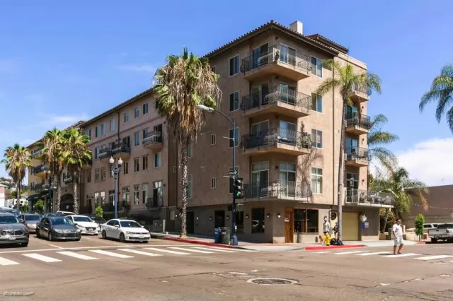 MLS: NDP2303166 Condo For Sale