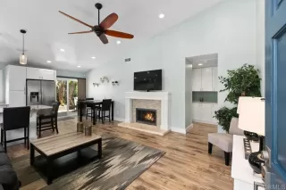 Photo #4: NDP2303405 Listing