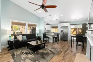 Photo #5: NDP2303405 Listing