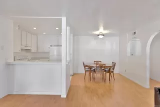 Photo #4: NDP2303516 Listing