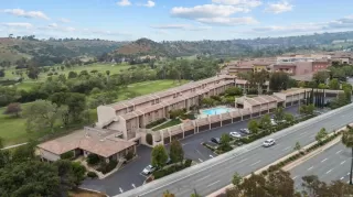 Photo #4: NDP2303553 Listing