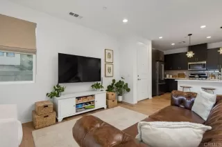 Photo #6: NDP2303576 Listing 