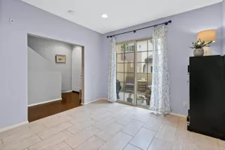 Photo #4: NDP2303637 Listing