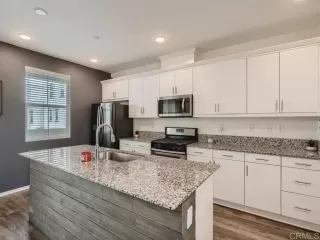 Photo #6: NDP2303969 Listing