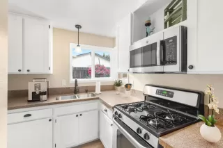 Photo #4: NDP2304188 Listing