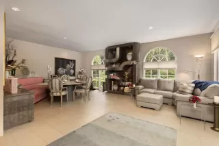 Photo #4: NDP2304518 Listing